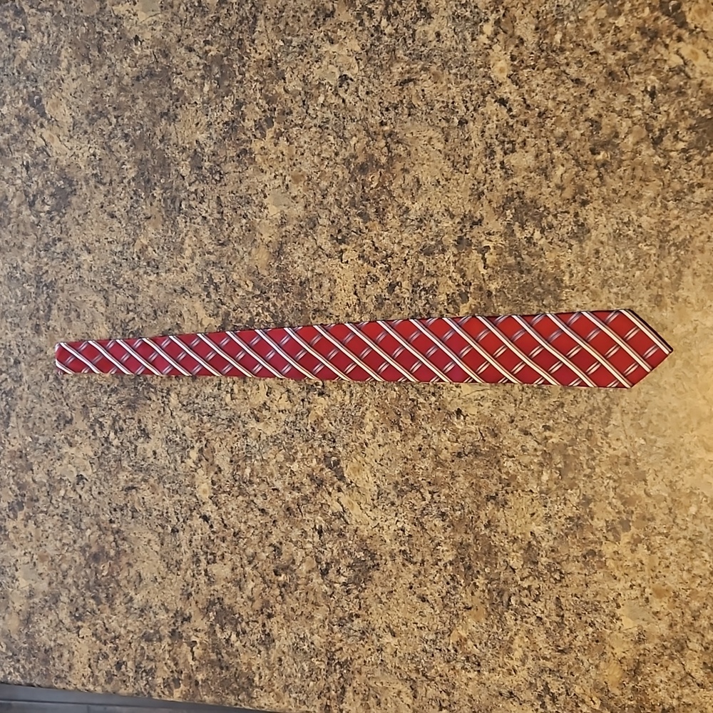 Geoffrey Beene Red/White/Silver Check Silk Tie